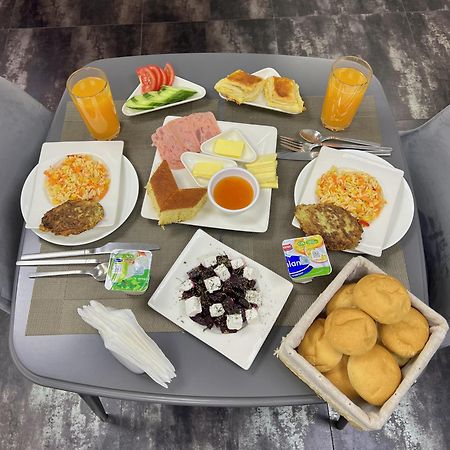 Mashtots Hotel Γιερεβάν Εξωτερικό φωτογραφία
