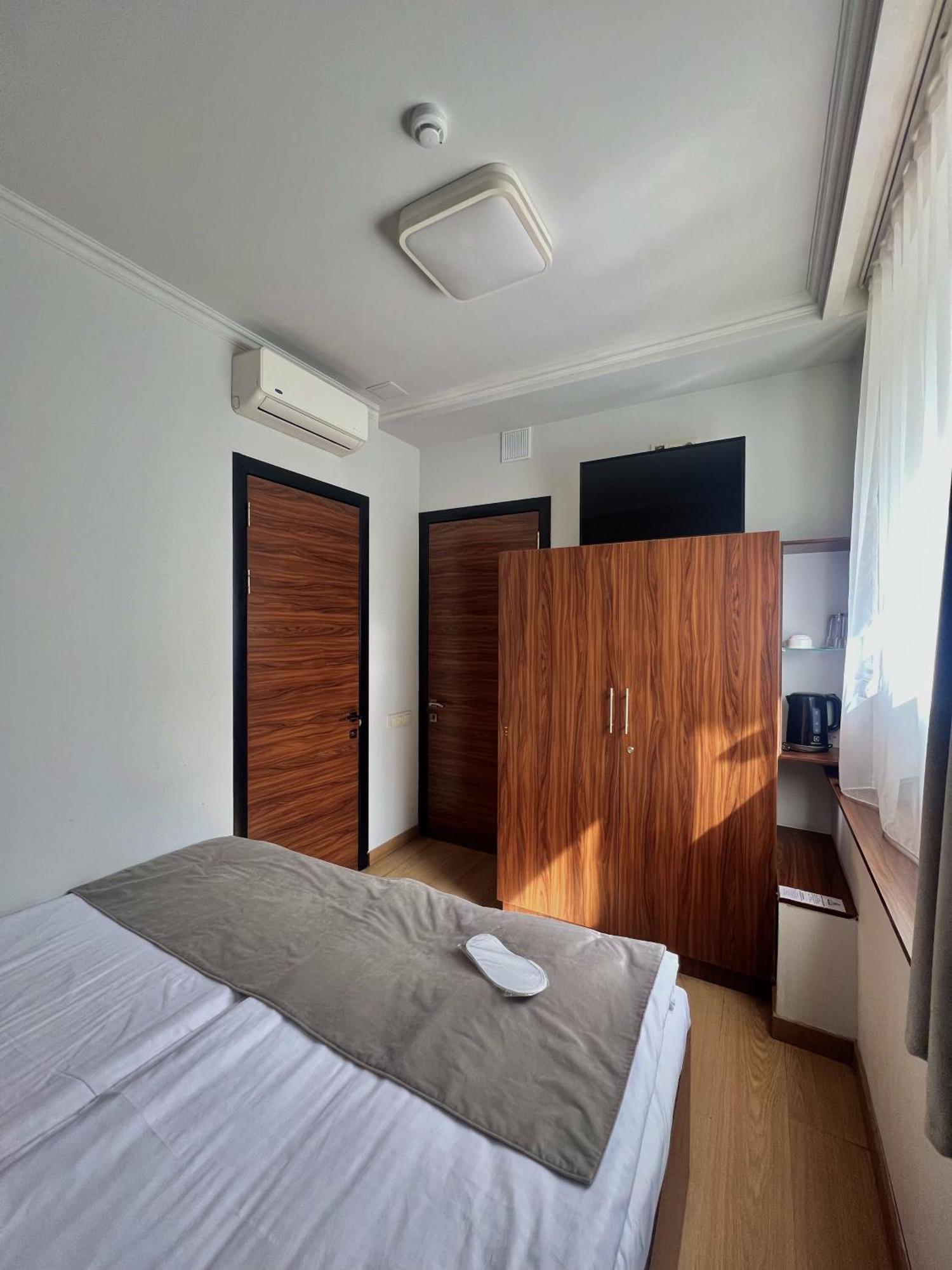 Mashtots Hotel Γιερεβάν Εξωτερικό φωτογραφία